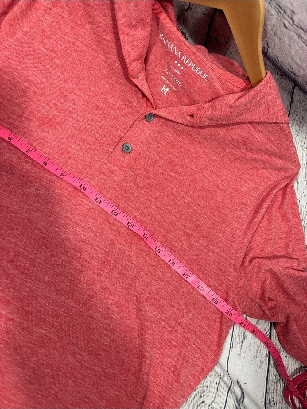 Banana Republic Men’s Heathered Coral Hooded Henley